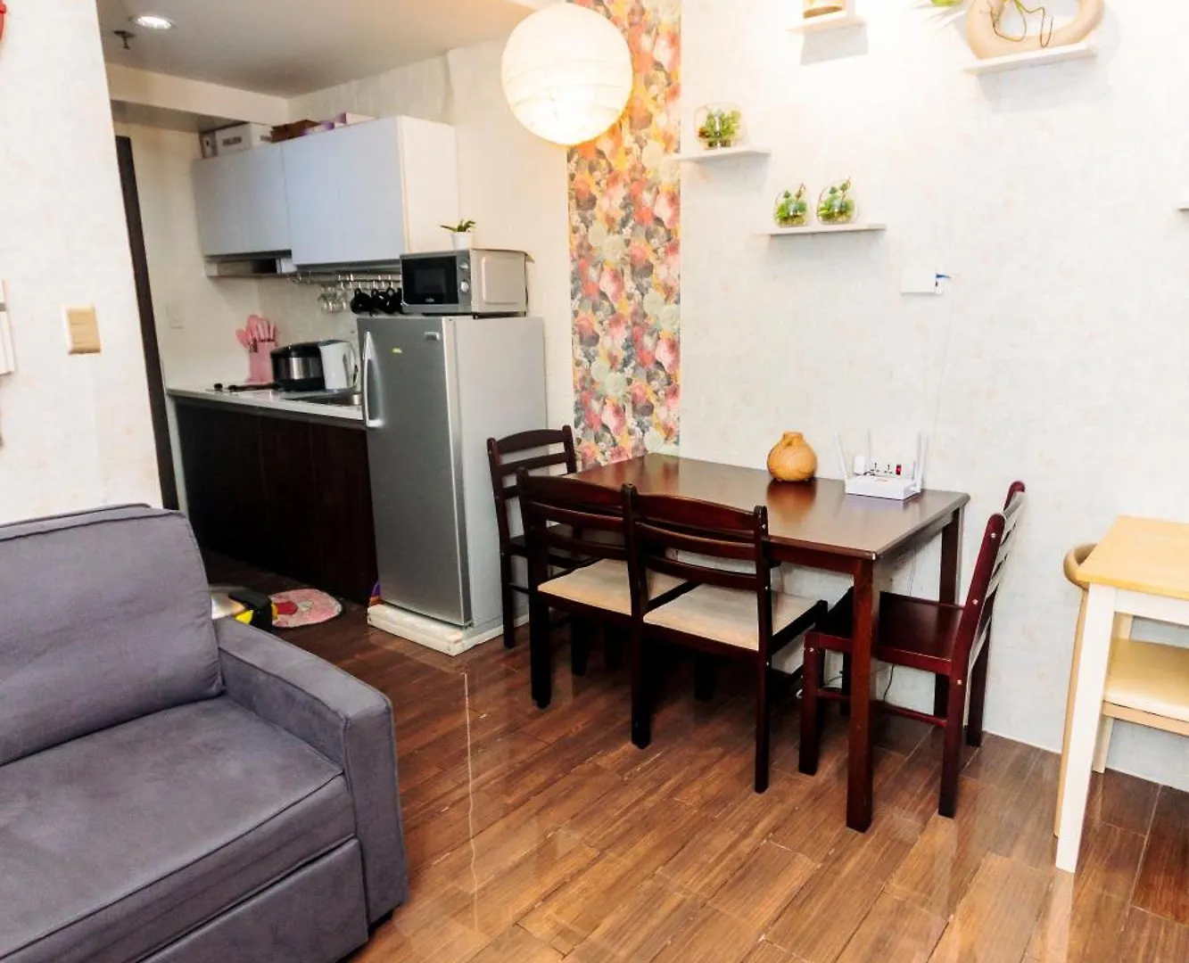 Chic Romantic Getaway Makati Studio One Br Two Br Swim Gym 300 Mb Manila Apartment
